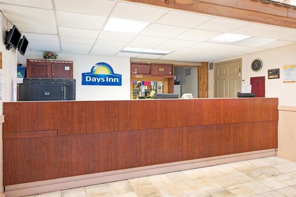 Days Inn By Wyndham St. Louis Lindbergh Boulevard Huntleigh Exterior photo